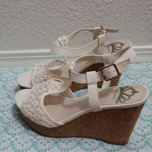 Fergalicious Cream Lace Platform Sandals